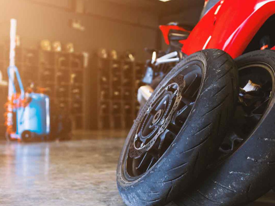 ACCESSOIRES ET CONSOMABLES DEUX ROUES